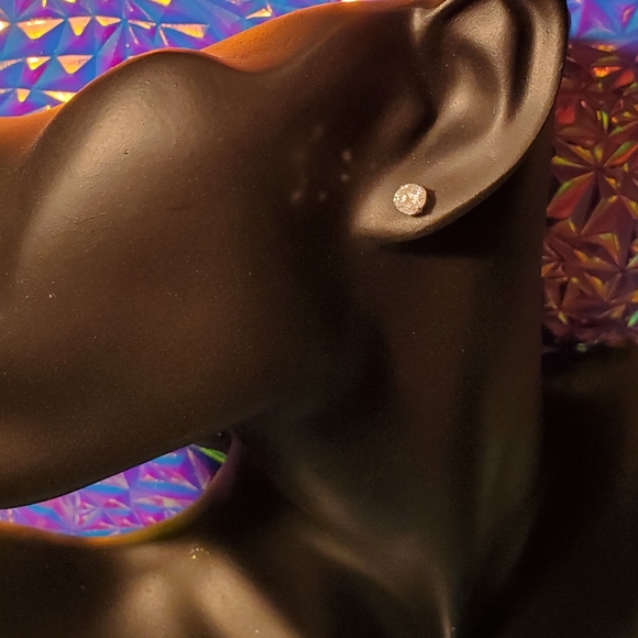 Jewelry - SOLD! Genuine Diamonds Earrings Set in 14kt WG